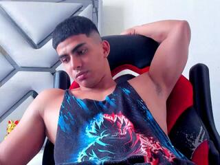 Tyler Durdeen webcam model stream image