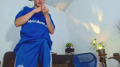 Skinny23cm webcam model stream image