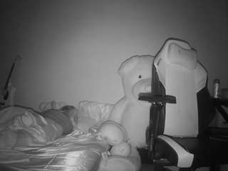 voyeurcam-sexy-little-ana-01 webcam model stream image