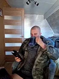 Foxyshaved webcam model stream image