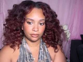 sashaishere webcam model stream image