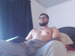 Chrys Harris webcam model stream image