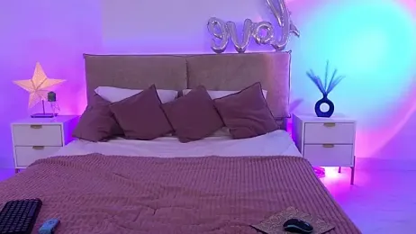 Jules_night webcam model stream image