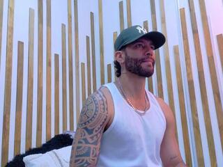 Yorby Maxx webcam model stream image