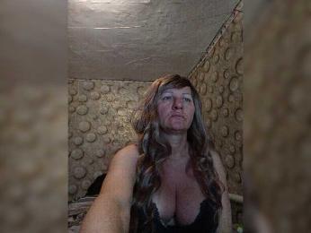 FameLara webcam model stream image