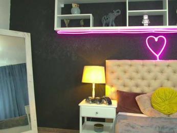 TaniaKarevina webcam model stream image