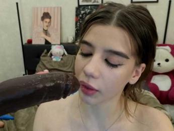 dolly-ll webcam model stream image