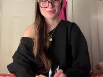 fantasyella webcam model stream image