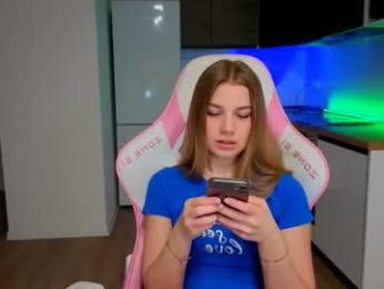 enjoyeverymoment_ webcam model stream image