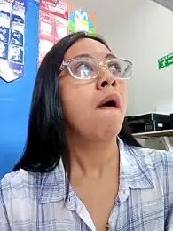 Violeta-Stationery_7 webcam model stream image