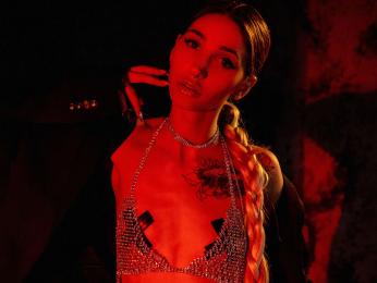 KristiNovak webcam model stream image