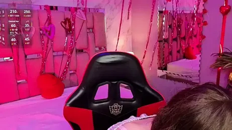 ZharaLux webcam model stream image