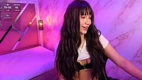 ZharaLux webcam model stream image