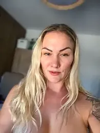 NastyMilf_ webcam model stream image