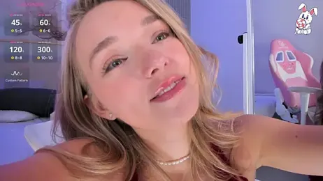 VirginChloe webcam model stream image