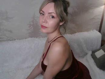 Red_Rose_98 webcam model stream image