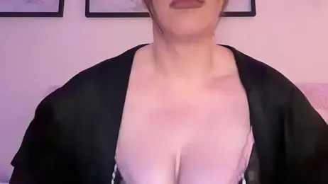 MuckyMILF webcam model stream image