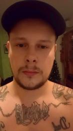 Ryanyuri999hot webcam model stream image