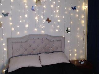 Liss Paris webcam model stream image