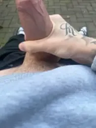 MBigDickTeen webcam model stream image