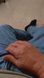 Brutuss webcam model stream image