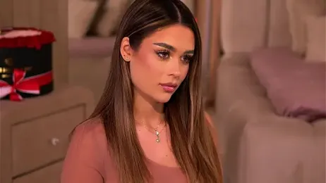 YasmineShaw webcam model stream image