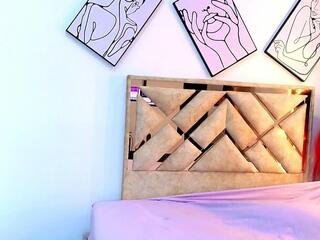 Scarlet Dash webcam model stream image