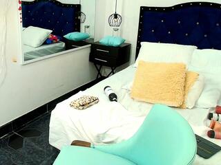 Scarlet Dash webcam model stream image