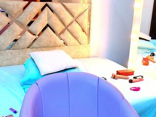 Scarlet Dash webcam model stream image