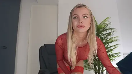 Yvonna_One webcam model stream image