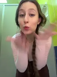 FroggyAnna webcam stripchat model stream image