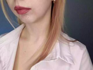 Becky Covert webcam model stream image