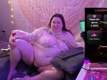 Kinkybell webcam model stream image