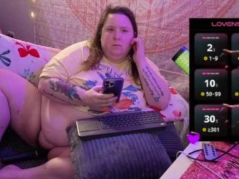 Kinkybell webcam model stream image