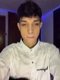 RoughDiamond_ webcam model stream image