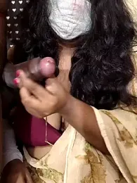 Yoursriya25 webcam stripchat model stream image