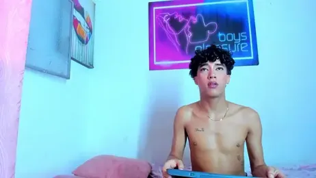 Pleasure_boys_hot webcam model stream image