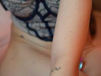 AileenKiss webcam model stream image