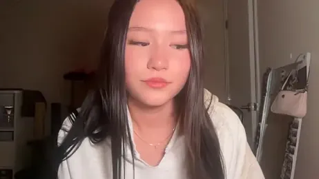 luvvivii webcam model stream image