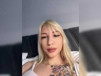 Cristi-Candy webcam bongacams model stream image