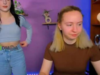 mila_glow webcam model stream image