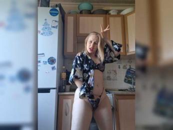 Sladkie002 webcam model stream image