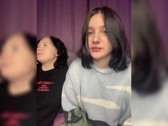 TeaseDuo webcam model stream image