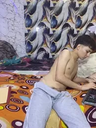 Artursmith webcam model stream image