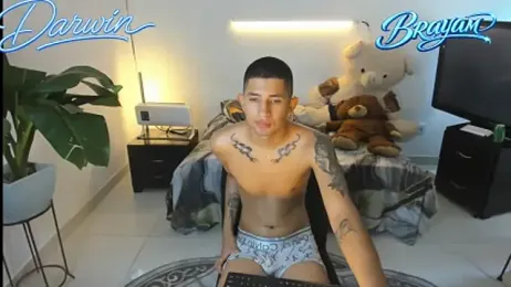 darwinandbrayann webcam model stream image