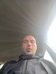 Rotteei1 webcam model stream image