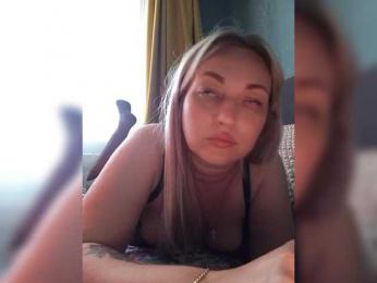 Tanysha-1 webcam bongacams model stream image