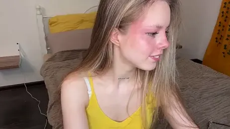 Catrinee webcam model stream image