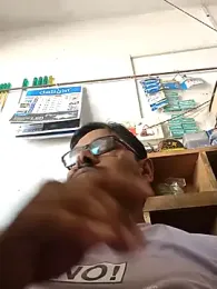 Srmotrs webcam model stream image