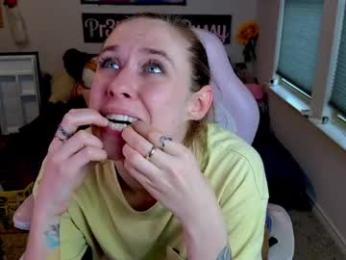 pr3ttyp1nkpussy webcam model stream image